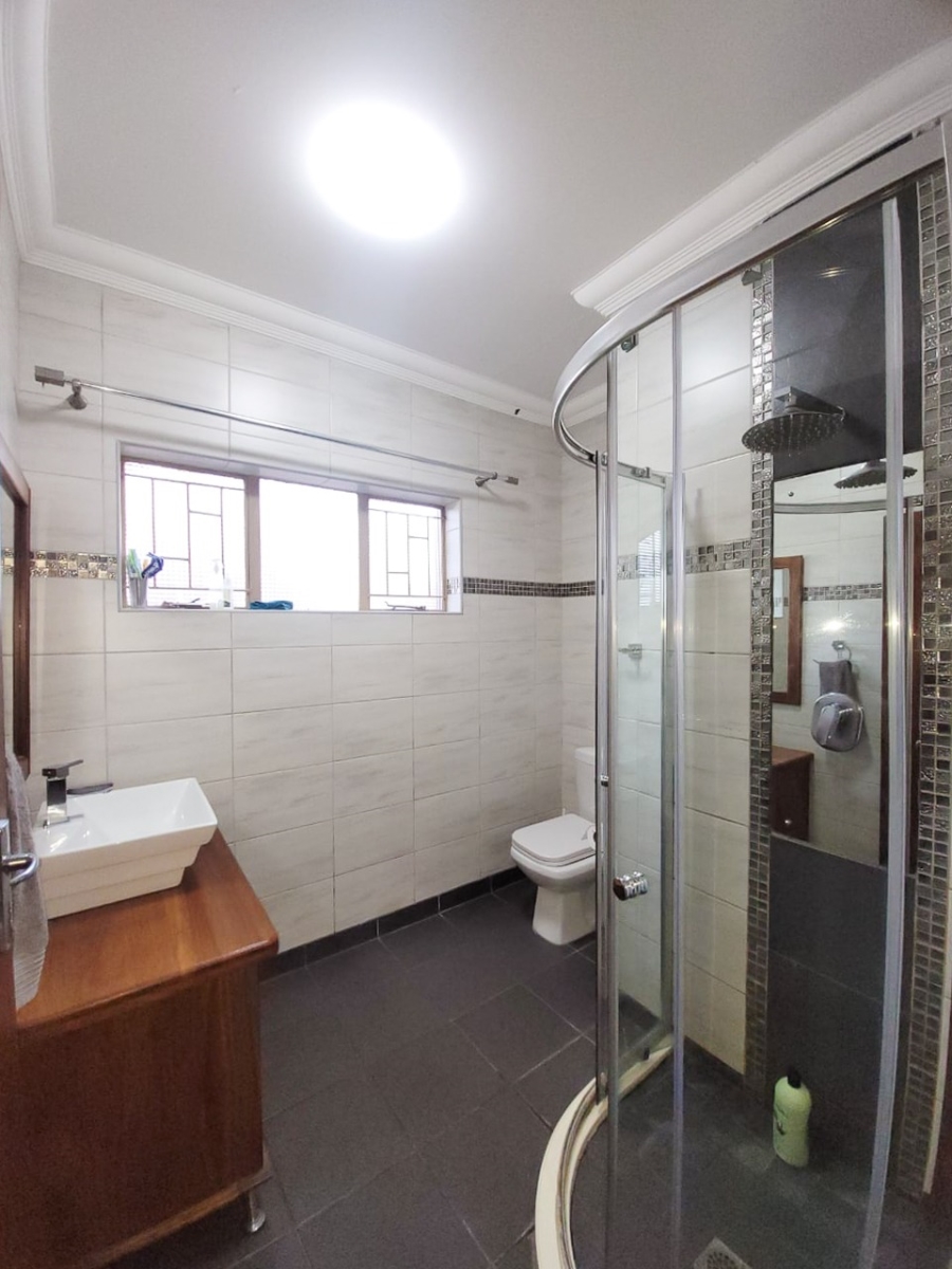 6 Bedroom Property for Sale in Baillie Park North West